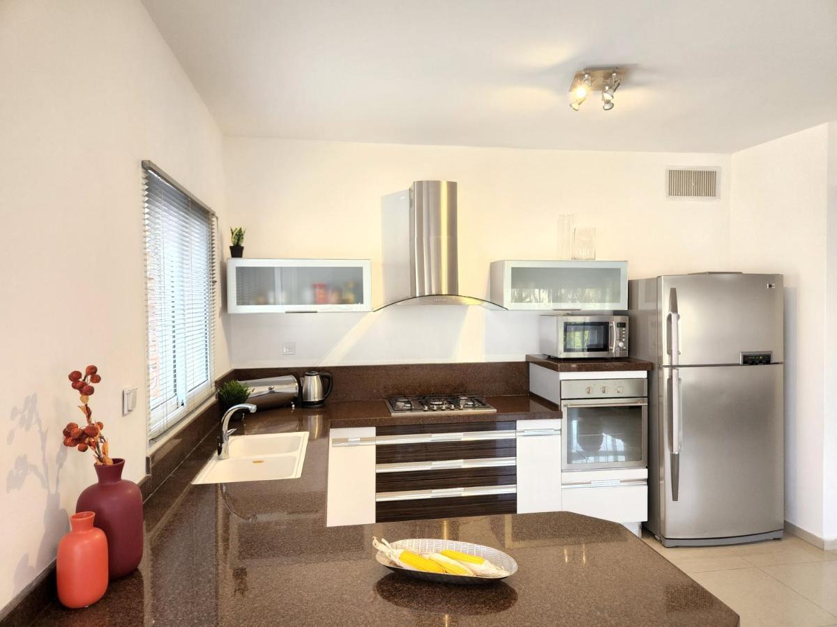 Melony Apartments Al Hyam Eilat Eksteriør billede